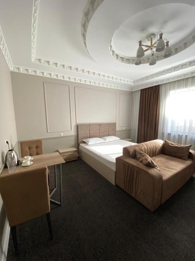 Sapphire Hotels Taraz Exterior photo